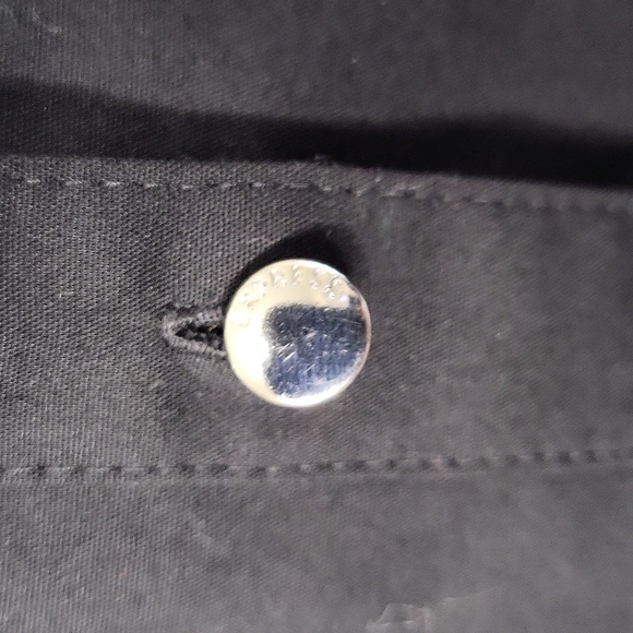 NWOT Express women's black v-eck cotton adjustable sleeve buttondown shirt, M - Picture 6 of 9